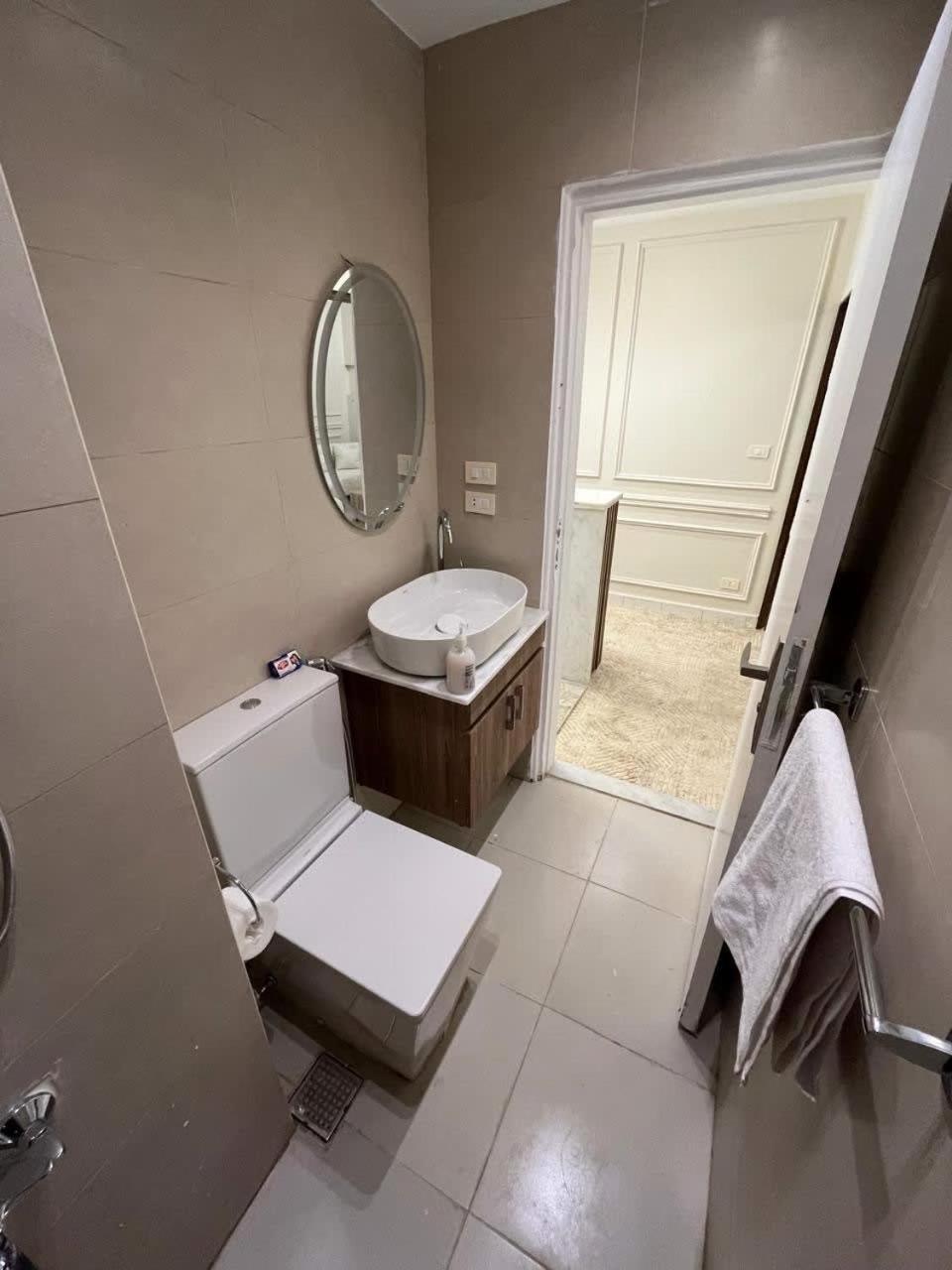 Zamalek Beside Hilton 4br Cairo