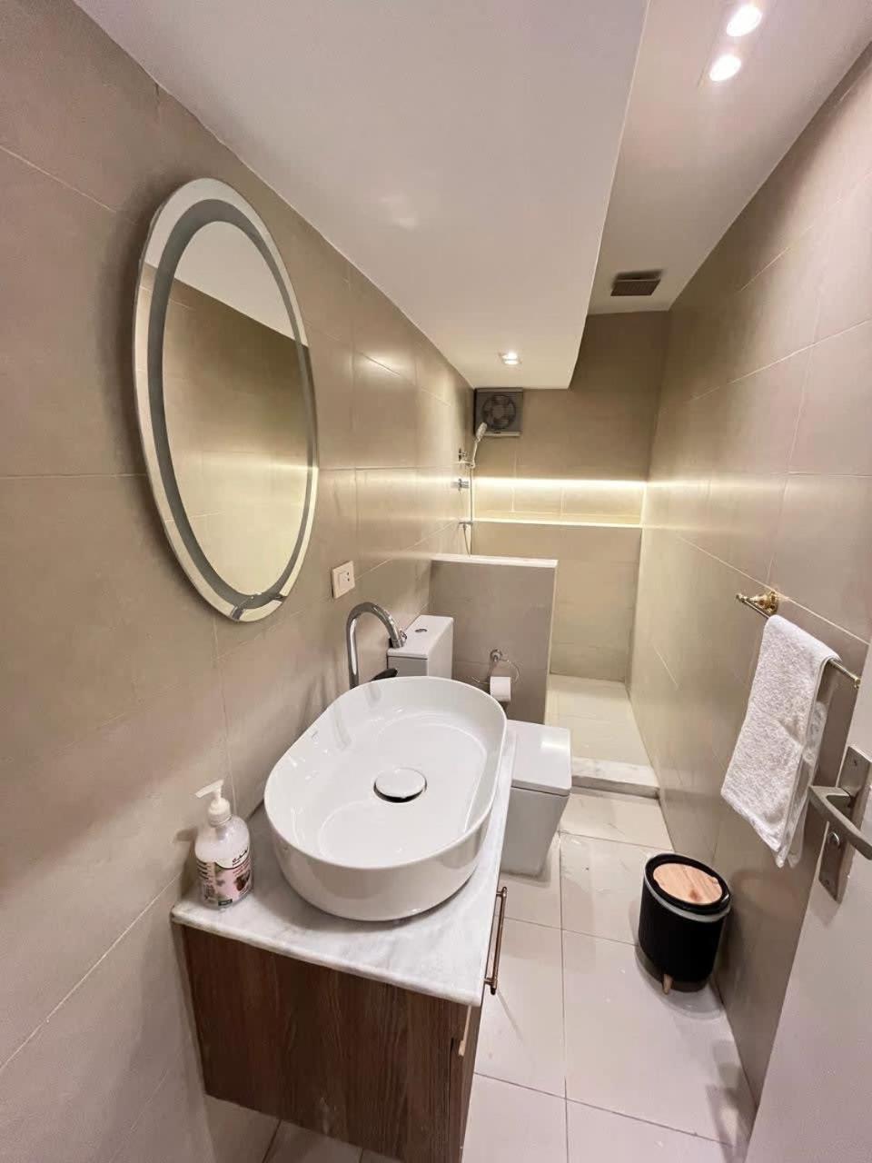 Zamalek Beside Hilton 4br Apartment *