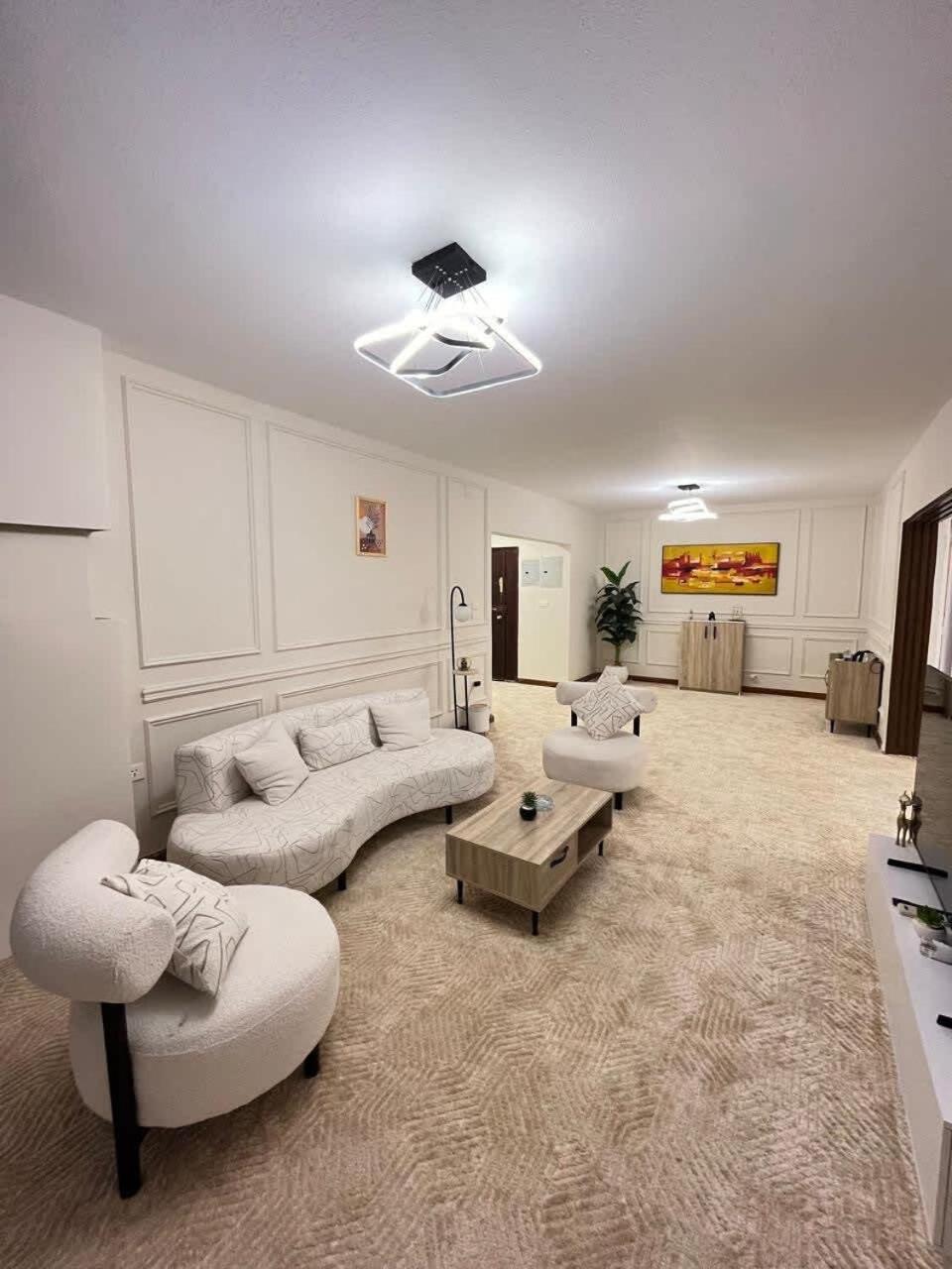 Zamalek Beside Hilton 4br *