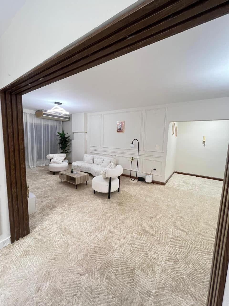 Zamalek Beside Hilton 4br * Cairo
